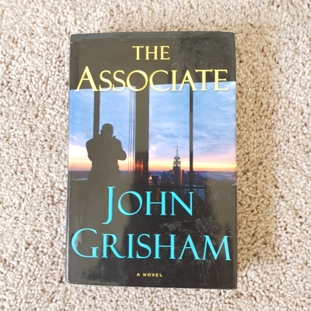 NOVEL - The ASSOCIATE by Grisham, John Hard Cover